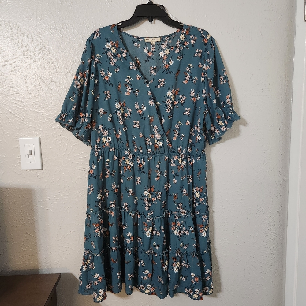 Inspired Hearts Blue Floral Print Knee Length Chiffon Tiered Short Sleev…
